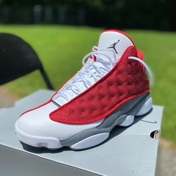 Air Jordan 13s Retro “Red Flints” (2021) - Picture 2 of 4